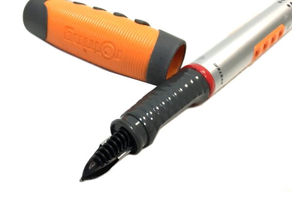 خودکار Rotring core Eternium Eternium – محافظت عالی و کیفیت ساخت آلمانی برتر. خودکار Rotring core Eternium Eternium – محافظت عالی و کیفیت ساخت آلمانی برتر.